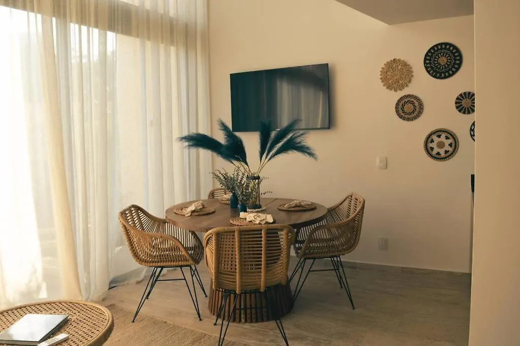 Διαμέρισμα Loft Izel Sleeps 4 With Beach Club Access, Close To La Veleta Τουλούμ