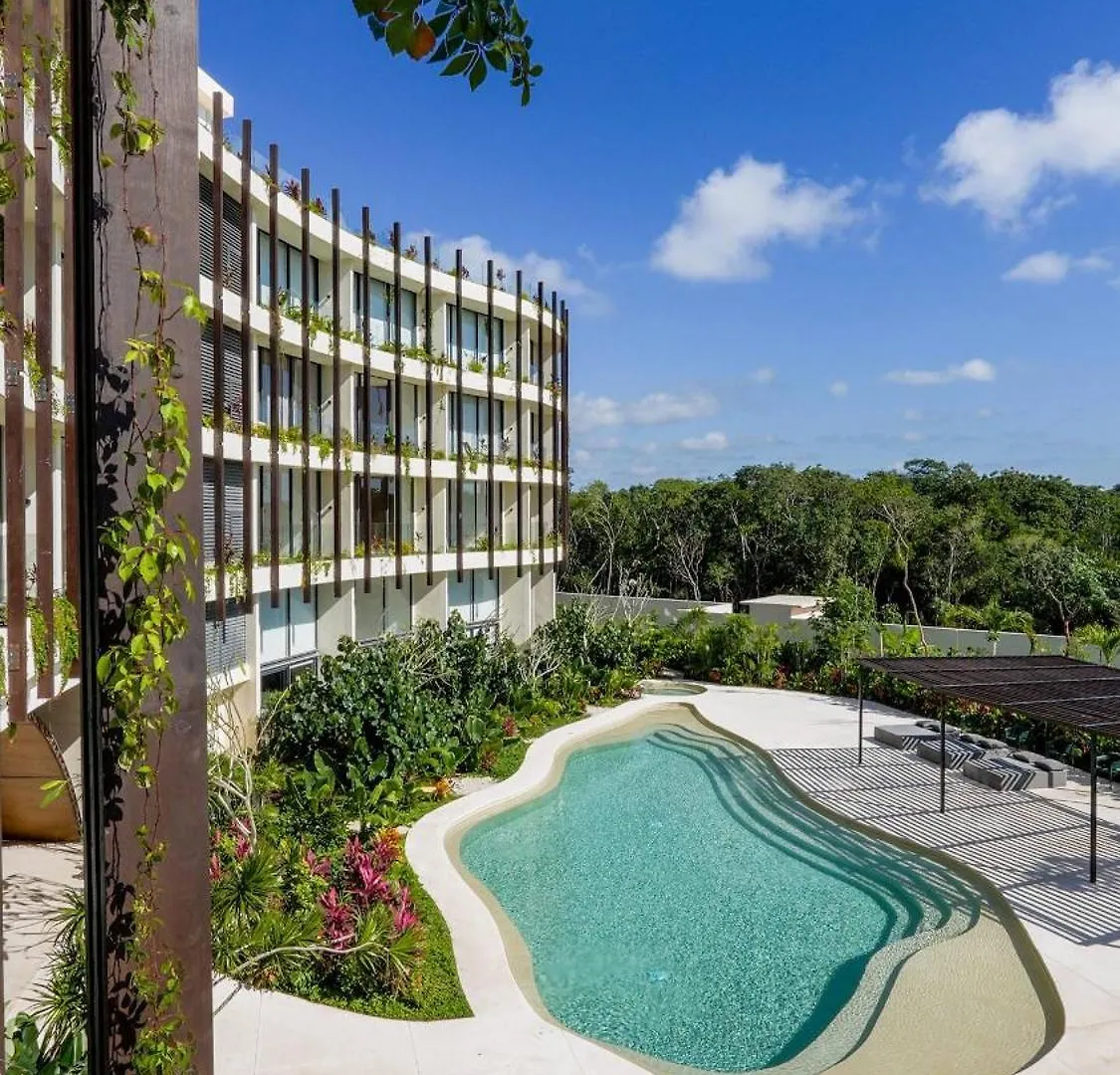 Loft Izel Sleeps 4 With Beach Club Access, Close To La Veleta Τουλούμ